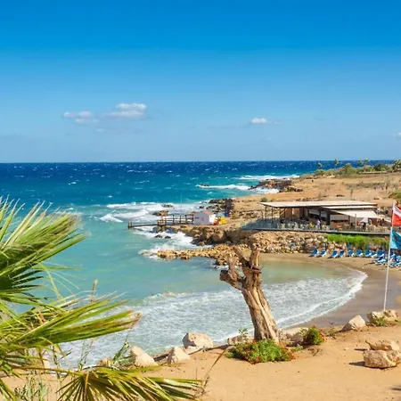 Iokasti Villa Paralimni