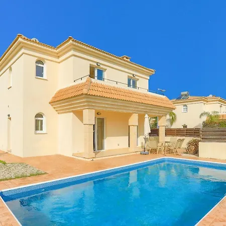 Iokasti Villa Paralimni